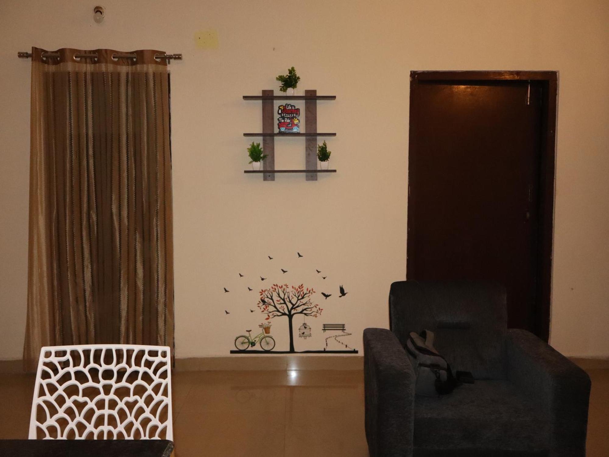 Nomad'S Nest Backpackers Hostel Ґувахаті Екстер'єр фото