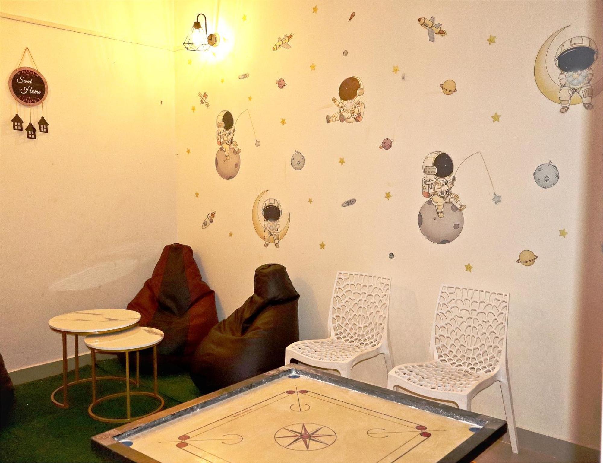 Nomad'S Nest Backpackers Hostel Ґувахаті Екстер'єр фото