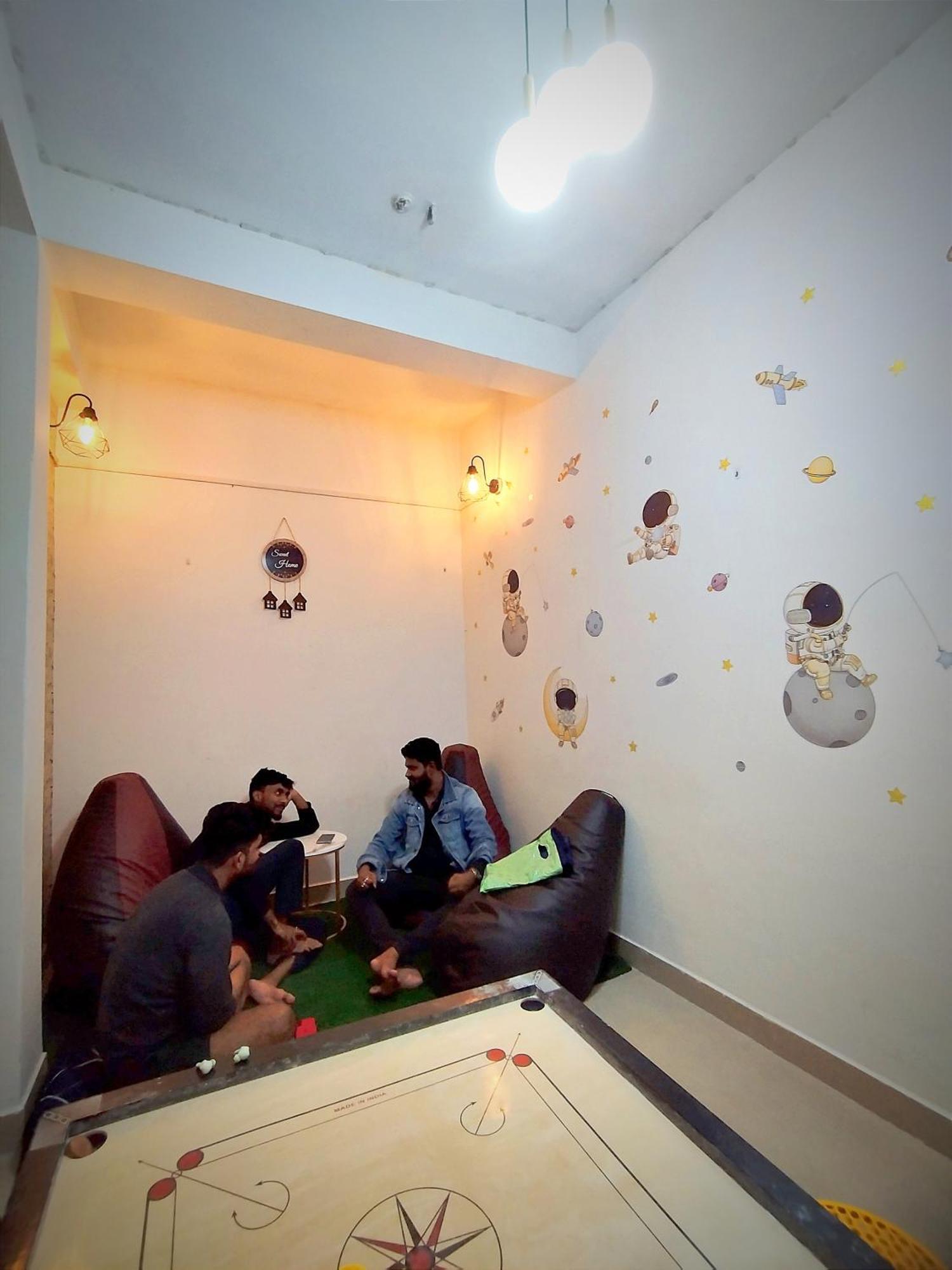 Nomad'S Nest Backpackers Hostel Ґувахаті Екстер'єр фото
